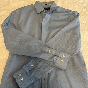 Banana Republic Men’s Dress Shirt Standard Fit Non Iron